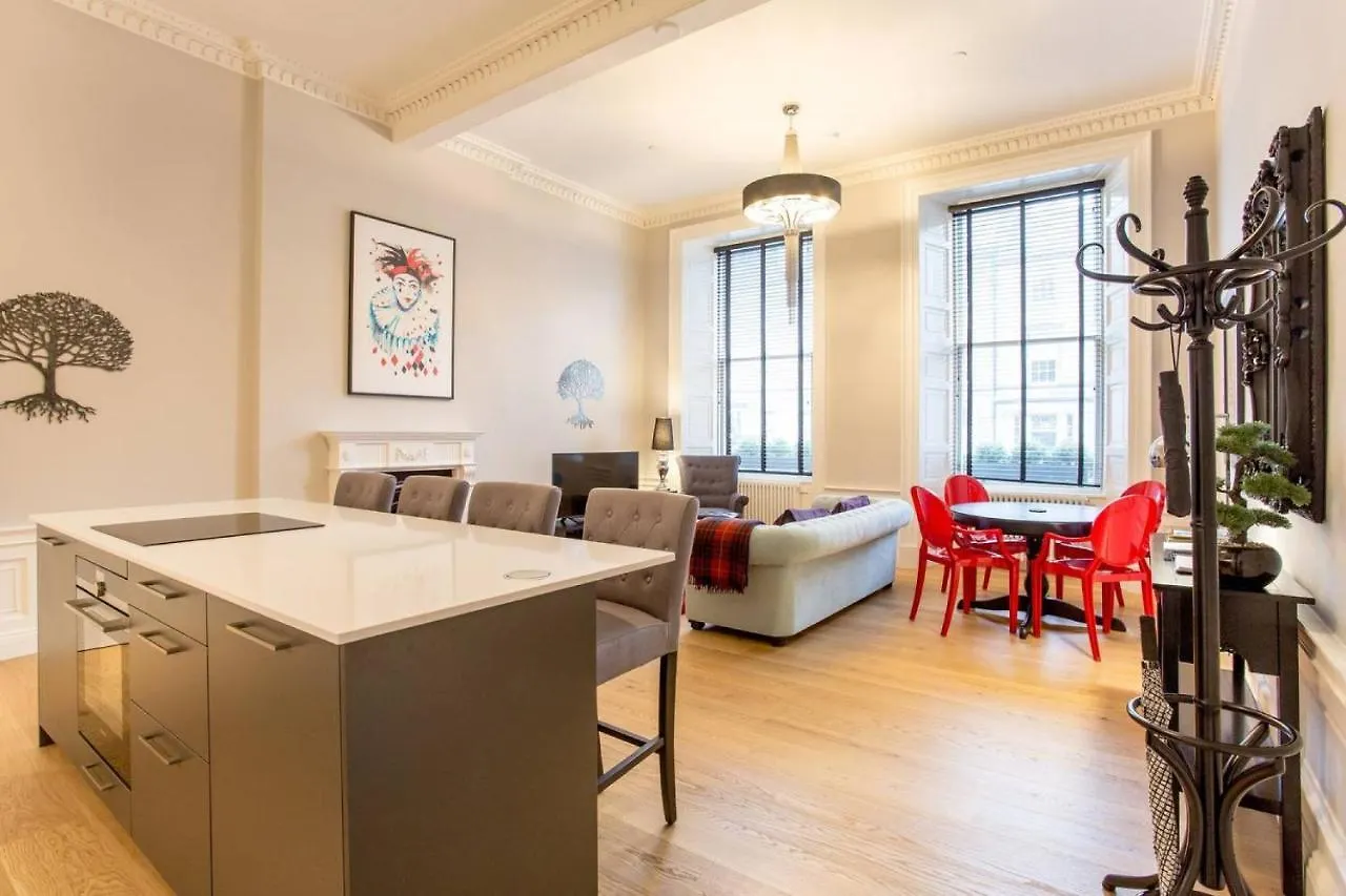 Joivy Exquisite Flat In The City Centre Edinburgh