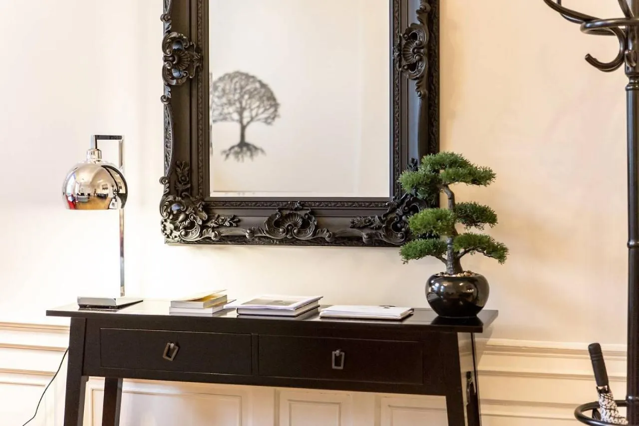 Joivy Exquisite Flat In The City Centre Edinburgh Apartment