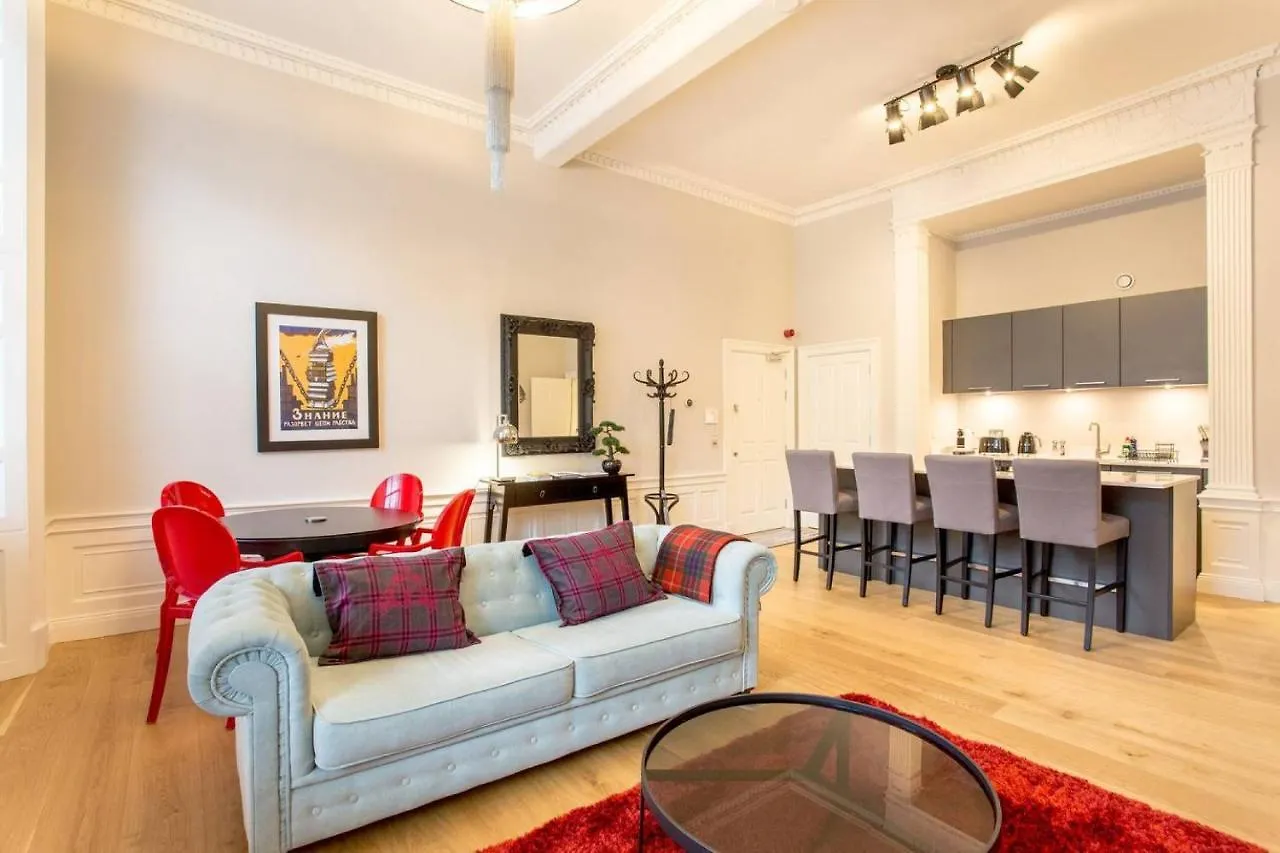 Joivy Exquisite Flat In The City Centre Edinburgh Apartment